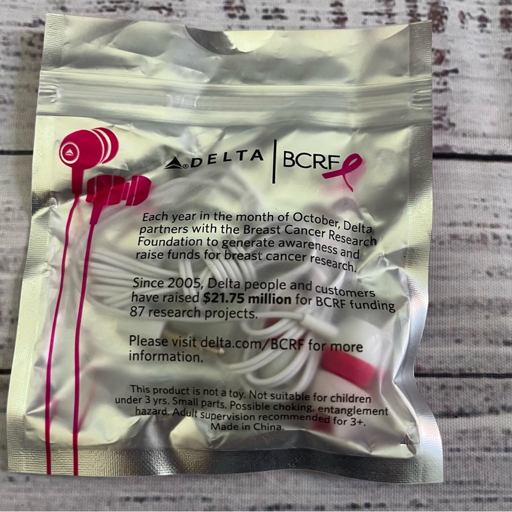 Delta Airlines BCRF Earbuds Wired Travel NEW white pink
